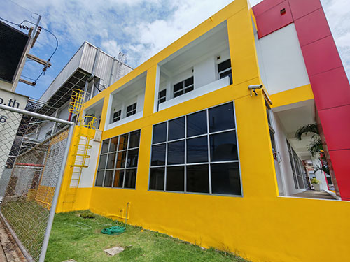 ฟิล์มติดอาคาร