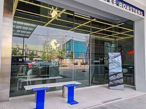 ฟิล์มติดอาคาร